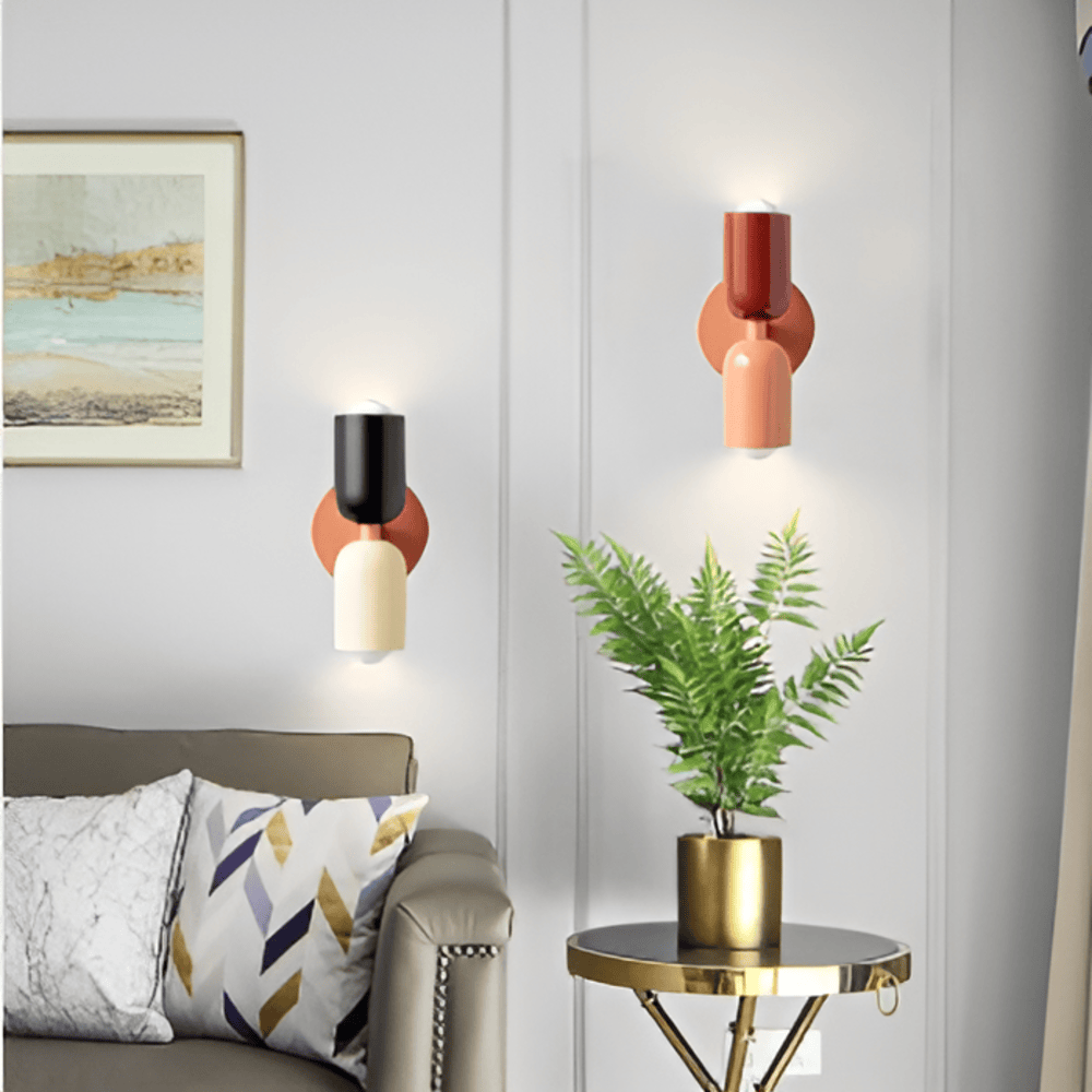 Lámpara de pared de hierro estilo Bauhaus Miravel en forma de cápsula