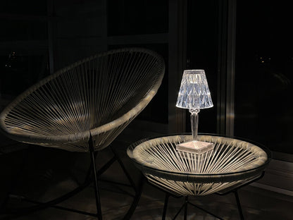 Lámpara de mesa Prismara de cristal facetado sin cable