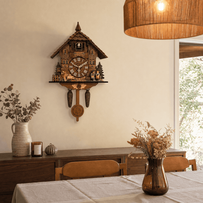 Reloj de cuco de péndulo Brenvika Alpine de MDF