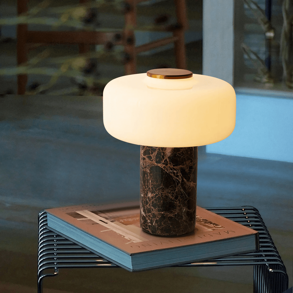 Lámpara de mesa nórdica de mármol Wintero