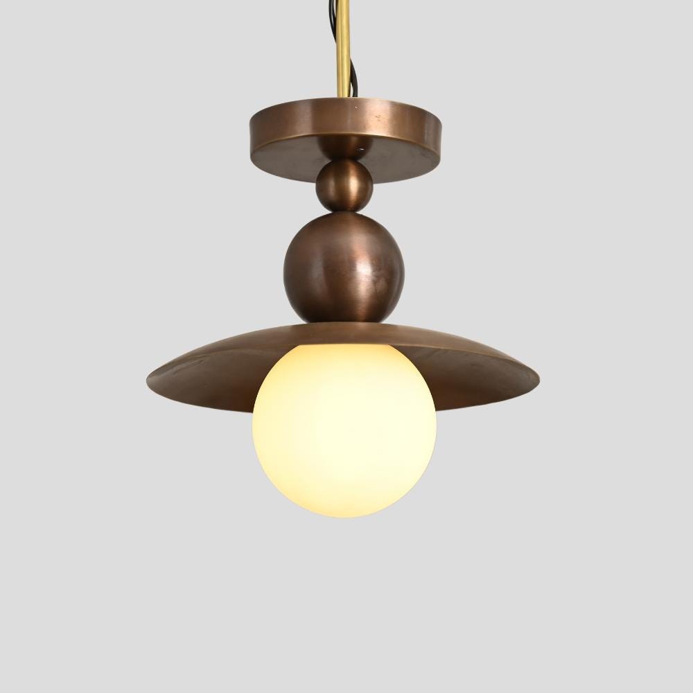 Lámpara semiplafón de latón con esfera de estilo mid-century Seravin