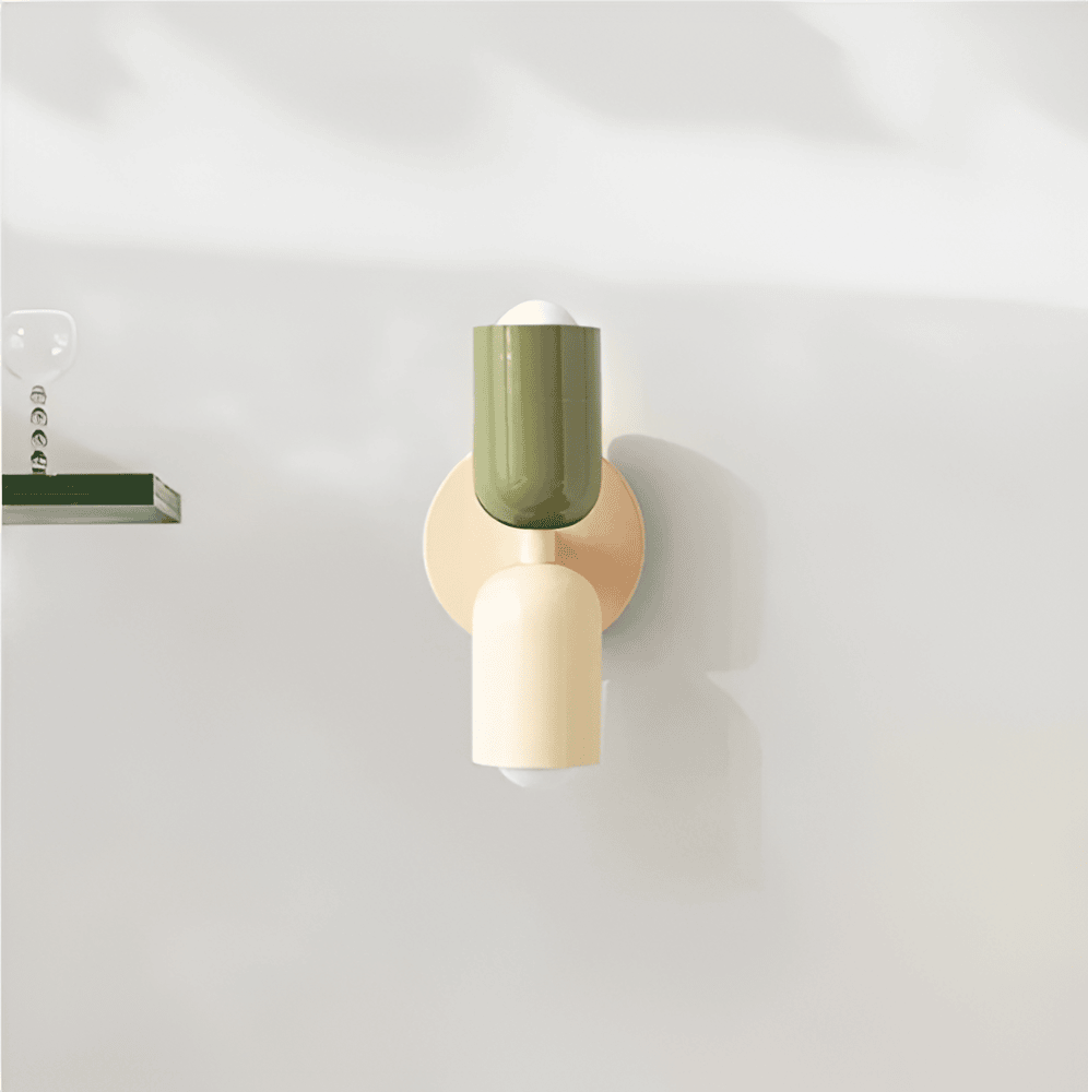 Lámpara de pared de hierro estilo Bauhaus Miravel en forma de cápsula