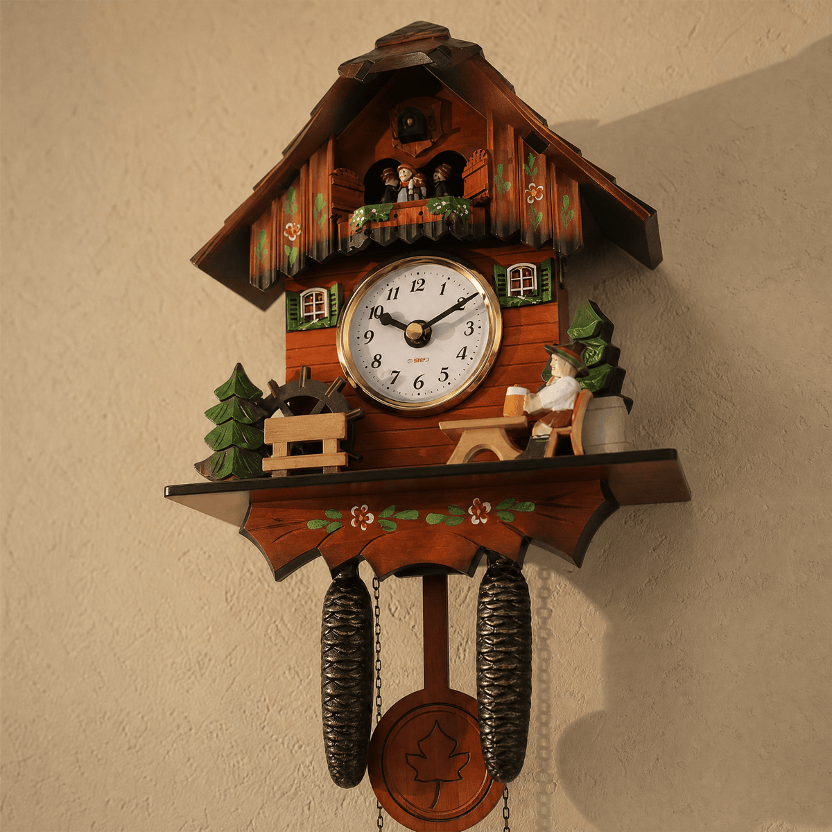 Reloj de cuco rústico de madera Corlinda
