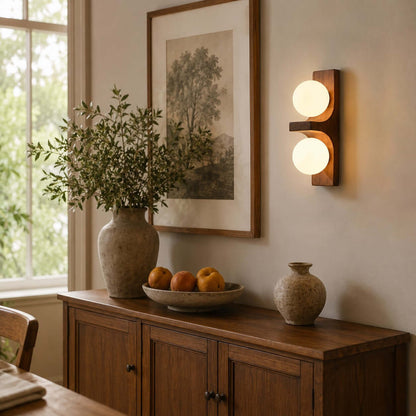 Lámpara de pared de madera con dos globos