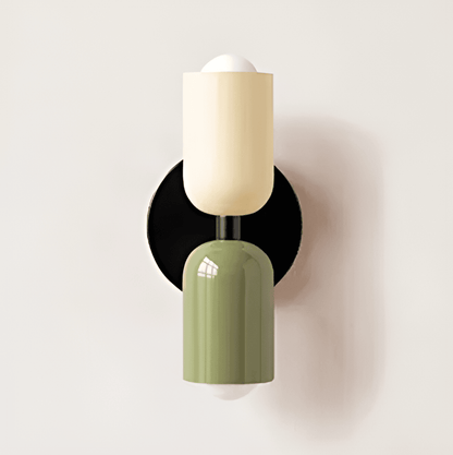 Lámpara de pared de hierro estilo Bauhaus Miravel en forma de cápsula