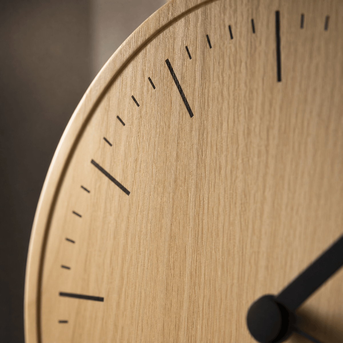Reloj de cuco de péndulo de MDF escandinavo Elvaro