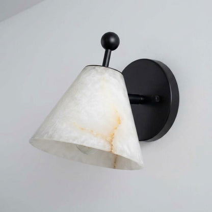 Lámpara de pared cónica de alabastro