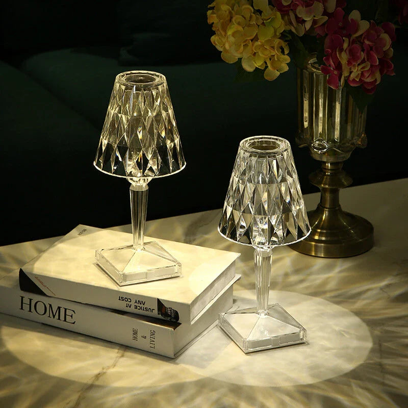 Lámpara de mesa Prismara de cristal facetado sin cable