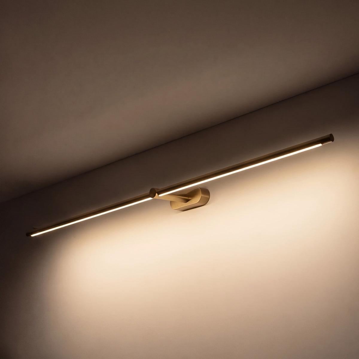 Aplique de pared ajustable con barra para tocador