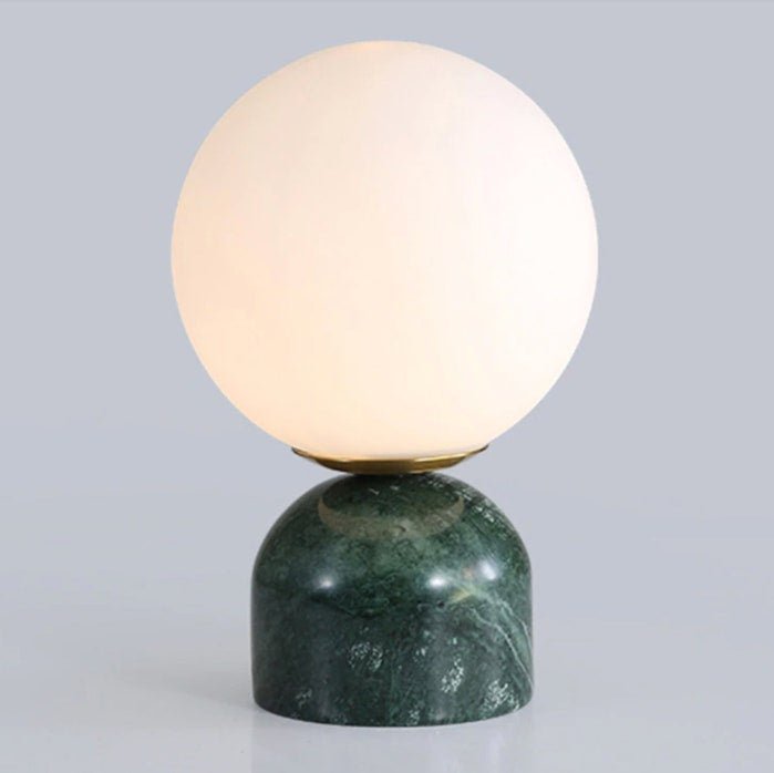 Lámpara de mesa minimalista de mármol Ulvane