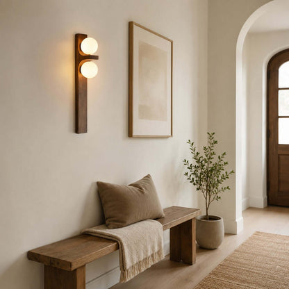 Lámpara de pared de madera con dos globos