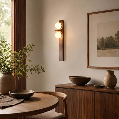 Lámpara de pared de madera con dos globos