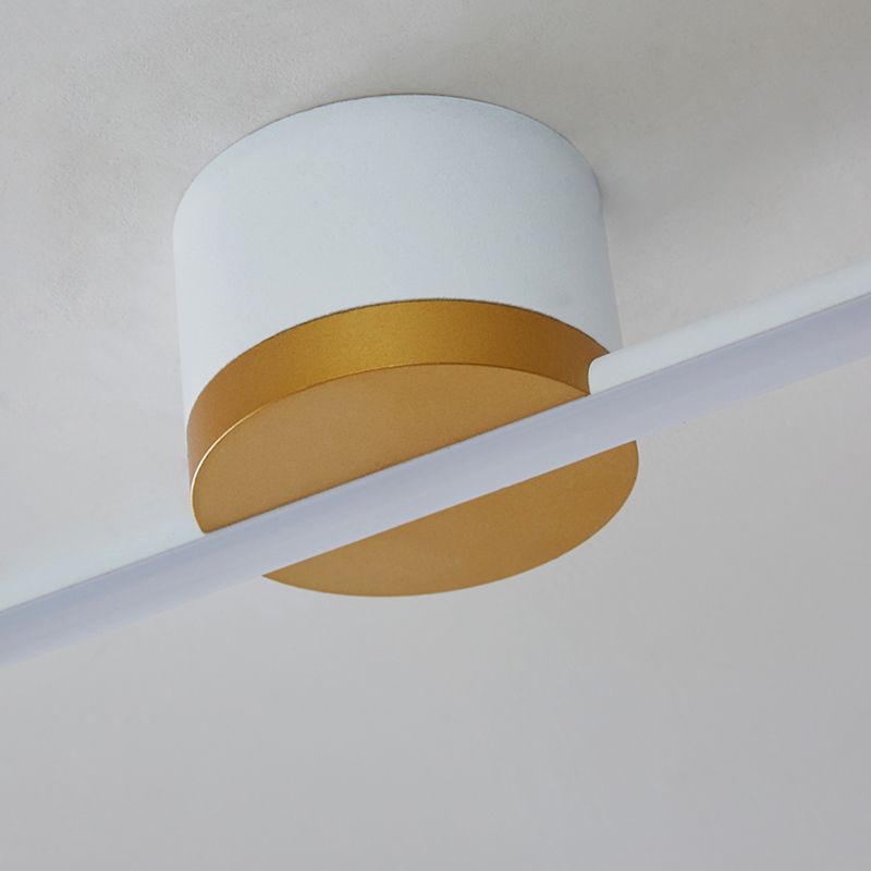 Lámpara de techo lineal minimalista de metal Filara