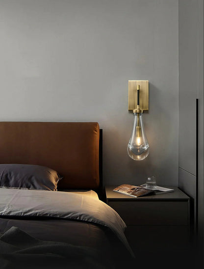 Lámpara de pared de vidrio en forma de lágrima