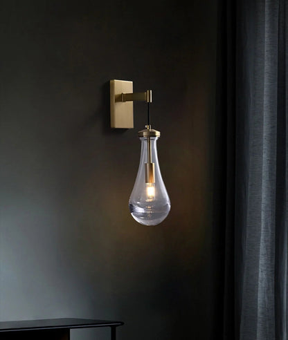 Lámpara de pared de vidrio en forma de lágrima