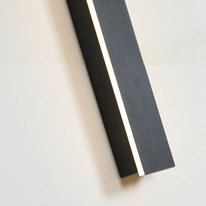 Aplique de pared exterior Veldrin minimalista y delgado de metal negro