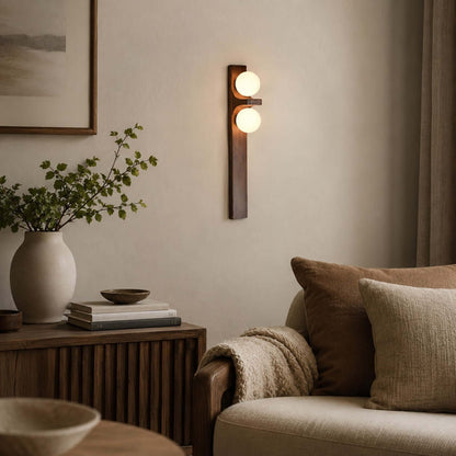 Lámpara de pared de madera con dos globos