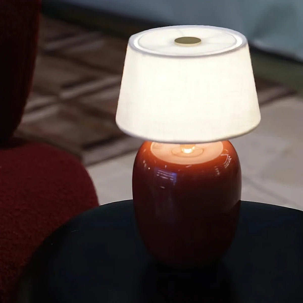 Lámpara de mesa escandinava de cerámica Halvorn
