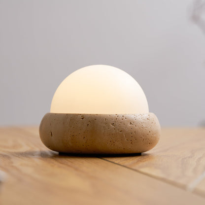 Lámpara de mesa wabi-sabi de travertino Orlando