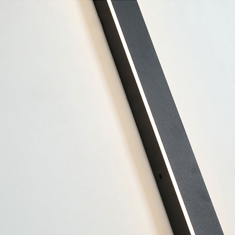 Aplique de pared exterior Veldrin minimalista y delgado de metal negro