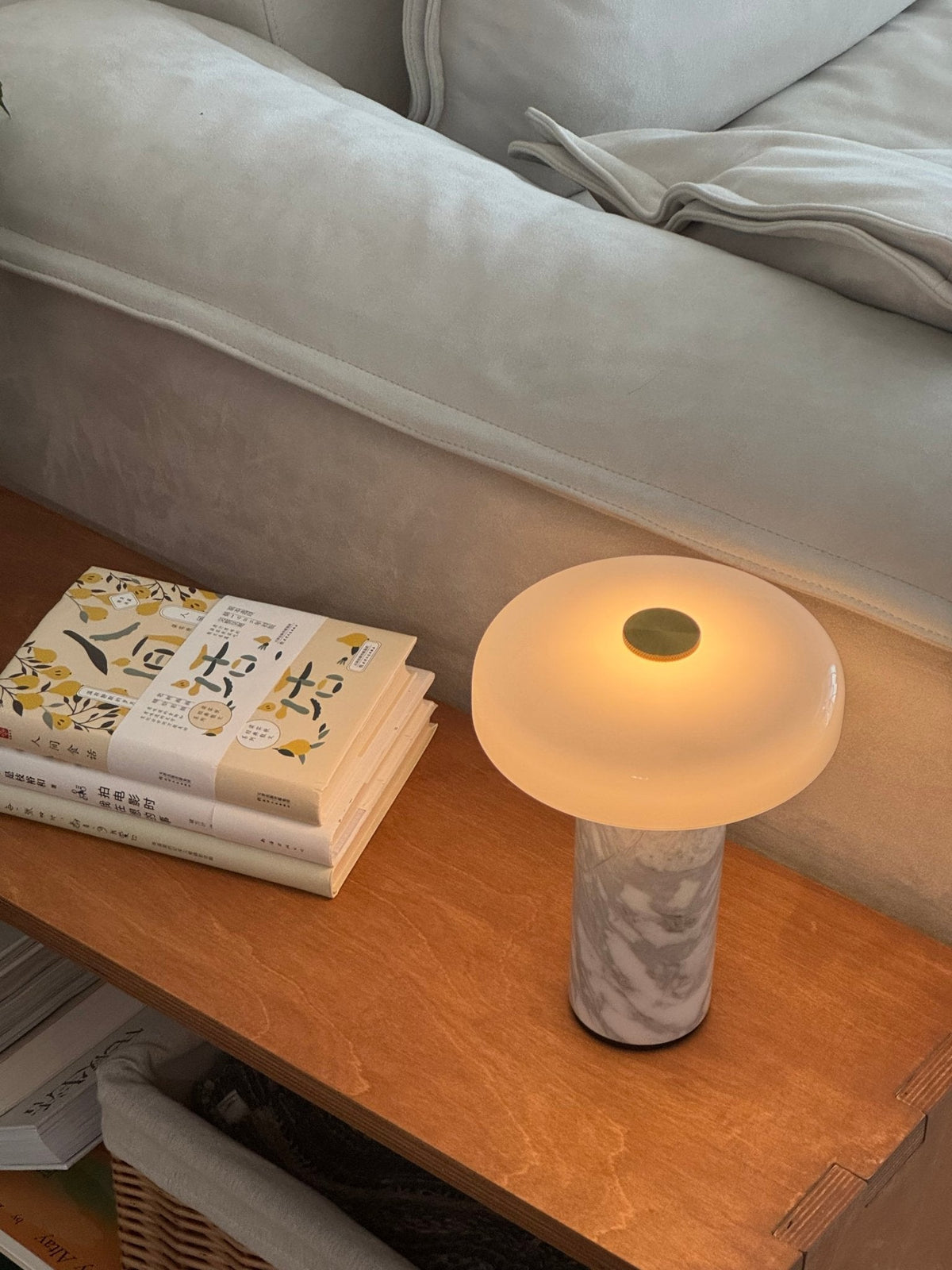 Lámpara de mesa de mármol art déco Vestara