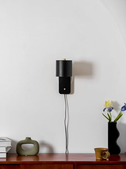 Aplique de pared cilíndrico giratorio con enchufe