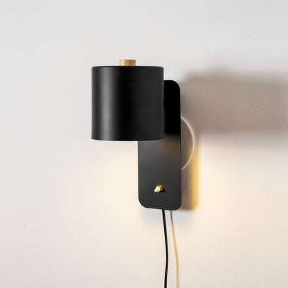 Aplique de pared cilíndrico giratorio con enchufe