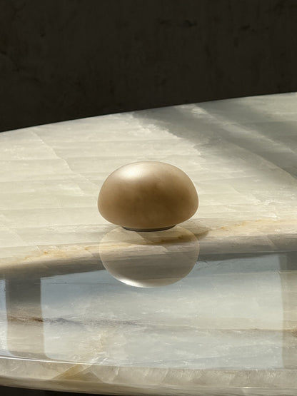 Lámpara de mesa minimalista de alabastro Alvane