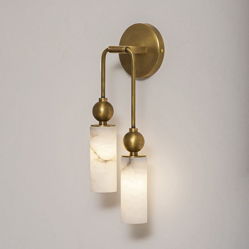 Lámpara de pared con columna de alabastro