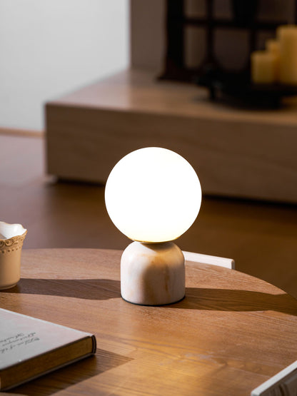 Lámpara de mesa minimalista de mármol Ulvane