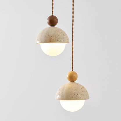 Lámpara colgante de madera con cúpula de travertino