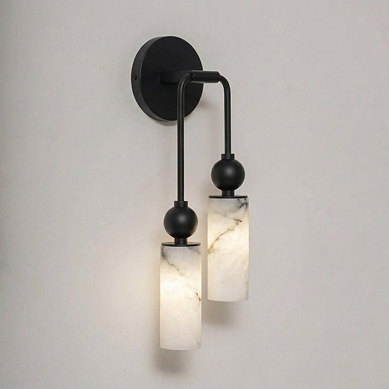 Lámpara de pared con columna de alabastro