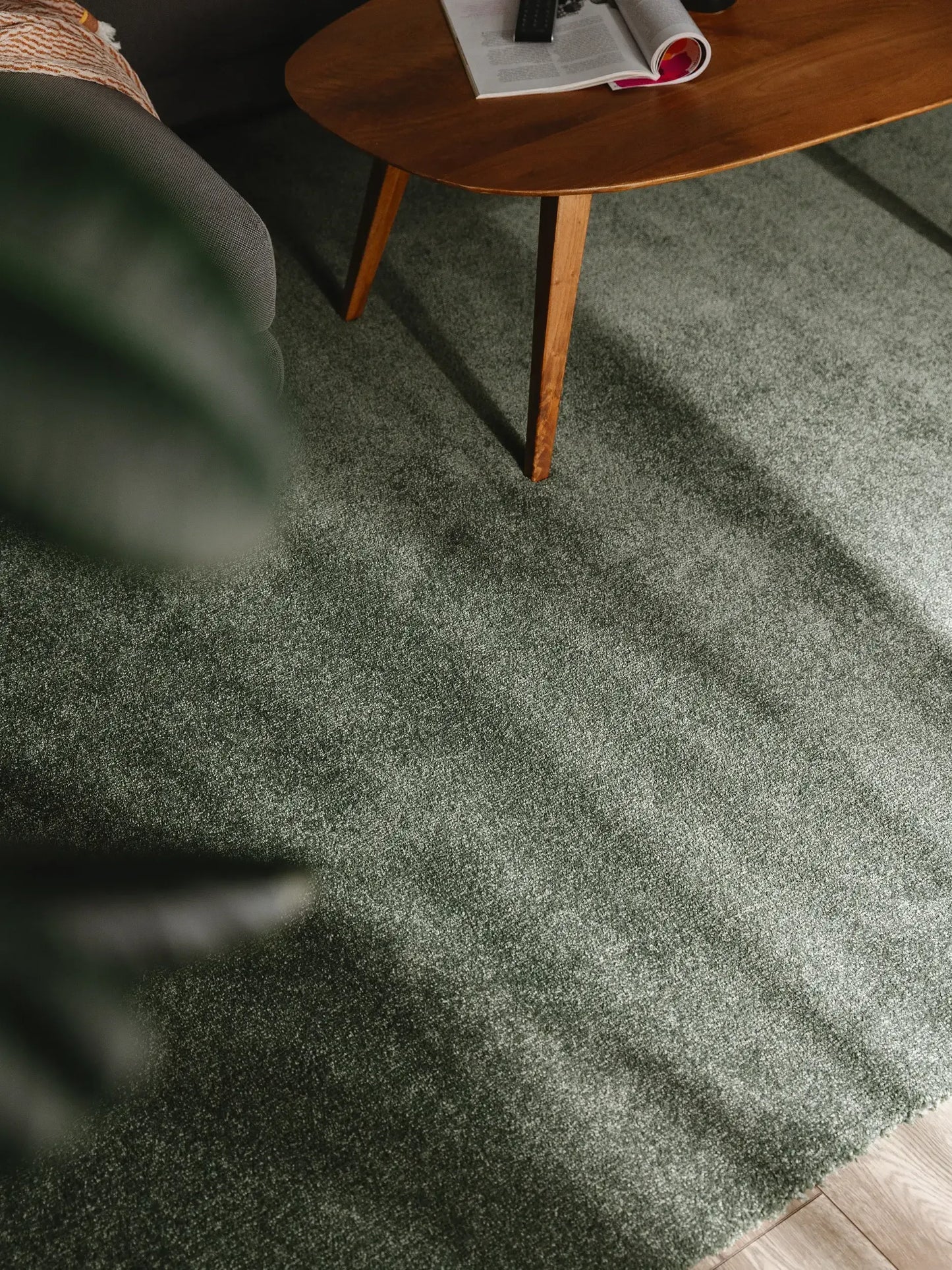 Alfombra moderna lavable de pelo alto