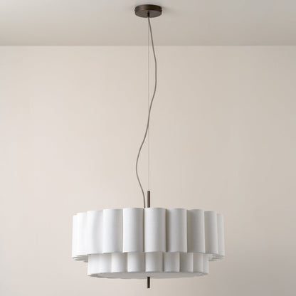 Lámpara colgante grande con borde ondulado