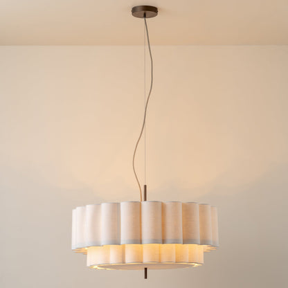 Lámpara colgante grande con borde ondulado