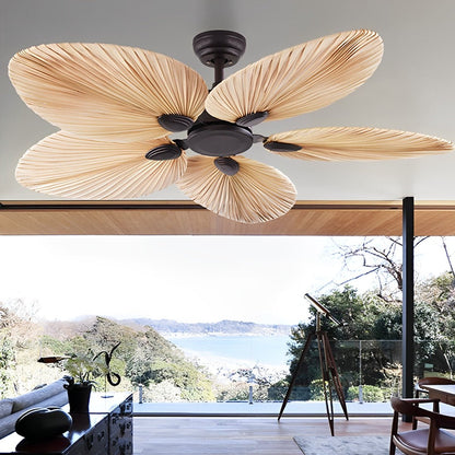 Ventilador de techo con hoja de palma tropical