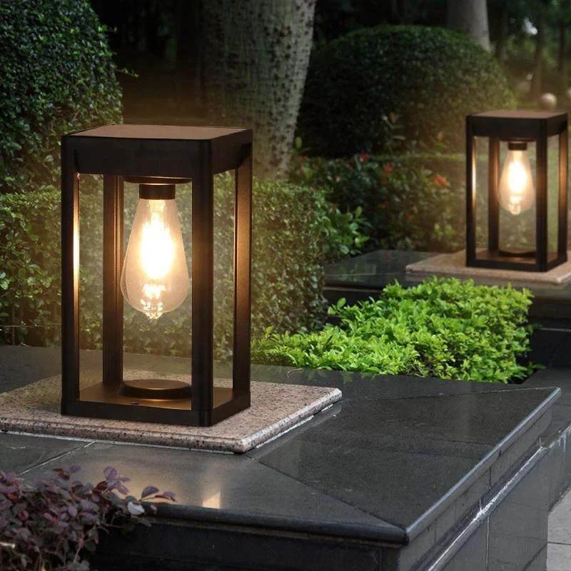 Luz de columna solar LED para exteriores con sensor de movimiento