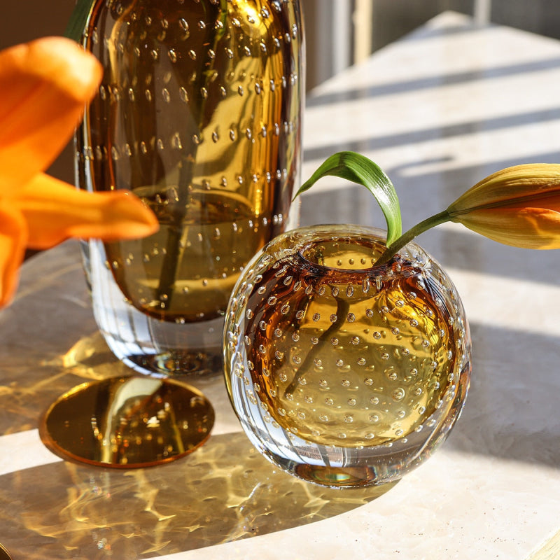 Jarrón de Vidrio Elegante – Arte y Artesanía Atemporales